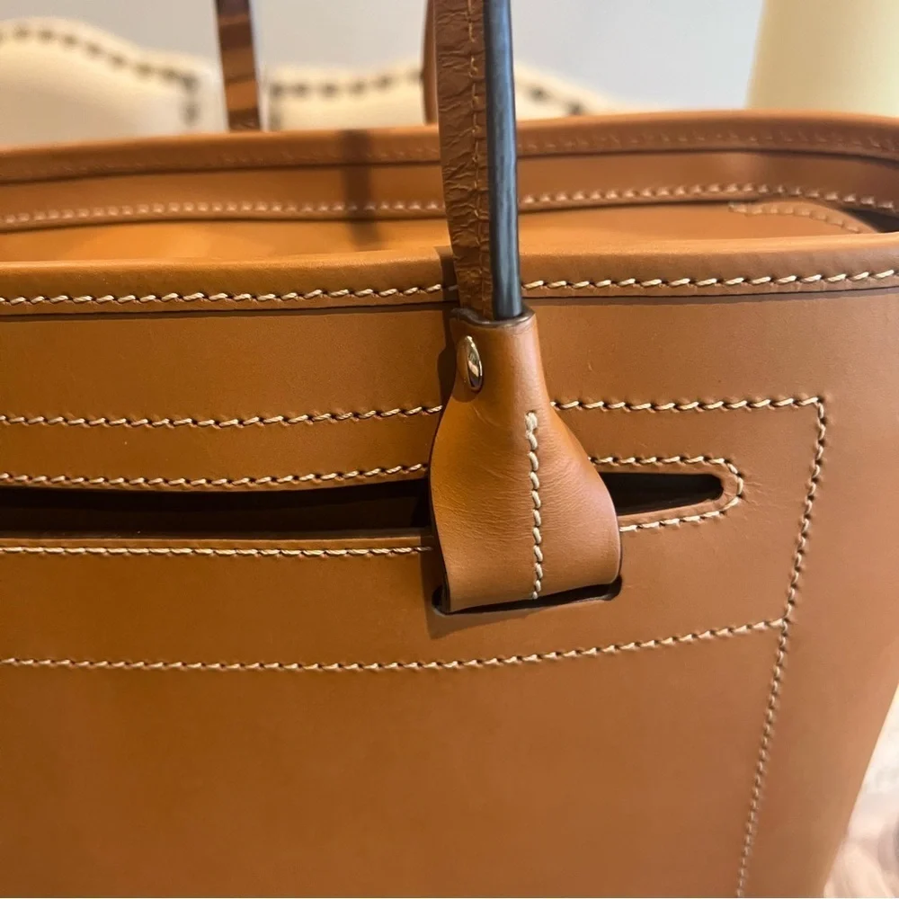 NWT Dooney & Bourke Nana All Leather Tote - Brown